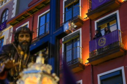 Un momento del Viacrucis procesional en el Miércoles Santo de la capital vallisoletana.