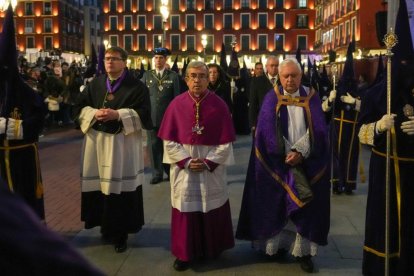 Un momento del Viacrucis procesional en el Miércoles Santo de la capital vallisoletana.