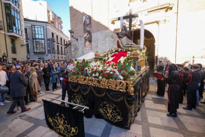 Procesión de Penitencia y Caridad en Jueves Santo