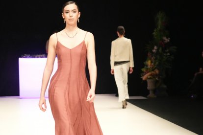Un momento del desfile de moda en el Lava de Valladolid.