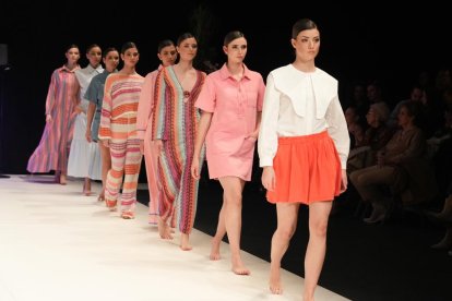Un momento del desfile de moda en el Lava de Valladolid.
