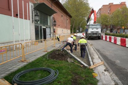 Juan García. 08/04/2026. Valladolid. Obras junto al hotel Marqués de La Ensenada. JUAN GARCÍA.
