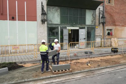 Juan García. 08/04/2026. Valladolid. Obras junto al hotel Marqués de La Ensenada. JUAN GARCÍA.