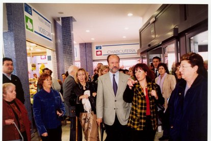 El exalcalde de Valladolid, Francisco Javier León de la Riva, durante la inauguración del Mercado de Las Delicias.