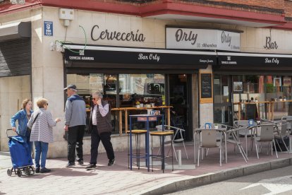 Uno de los bares del Paseo de San Vicente