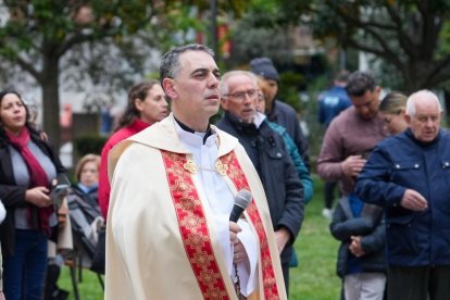 Procesión de la Divina Misericordia a los pies de la Catedral de Valladolid