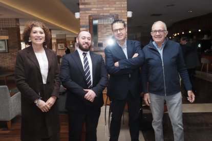 Desayuno de la APDV con Carlos Peralta Gallego, director de la Agencia Estatal Antidopaje.
