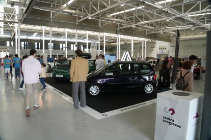 Renault expone en Retro Valladolid sus modelos clásicos tras 75 años en Valladolid