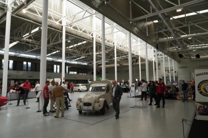 Renault expone en Retro Valladolid sus modelos clásicos tras 75 años en Valladolid