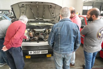 Renault expone en Retro Valladolid sus modelos clásicos tras 75 años en Valladolid