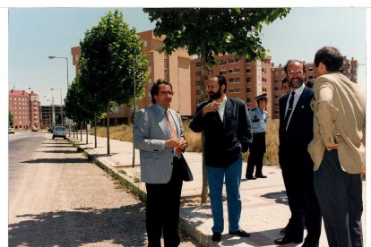 Parcela del Cabildo, próximo al paseo del Obregón, que se presentó en el año 1996 con el alcalde Javier León De la Riva