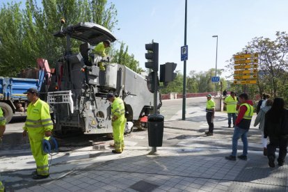 Obras en la calle Gloria Fuertes.