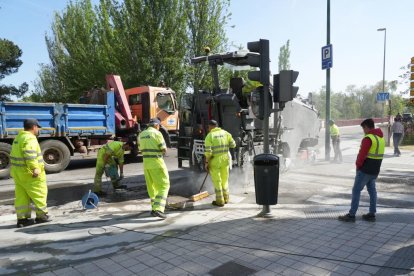 Obras en la calle Gloria Fuertes.
