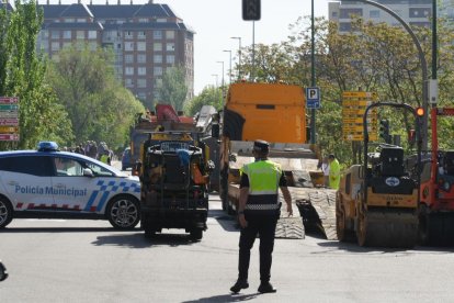 Obras en la calle Gloria Fuertes.