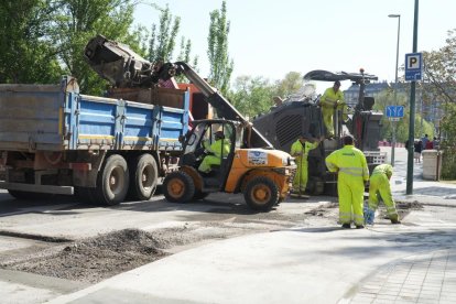 Obras en la calle Gloria Fuertes.