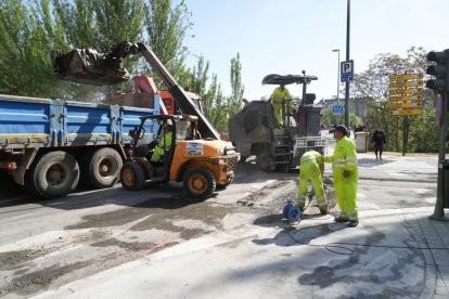 Obras en la calle Gloria Fuertes.