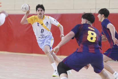 Una acción del Barça Atlétic - Recoletas.