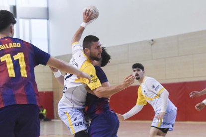 Una acción del Barça Atlétic - Recoletas.