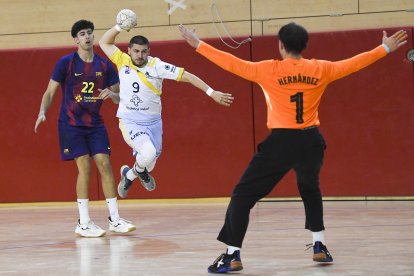 Una acción del Barça Atlétic - Recoletas.