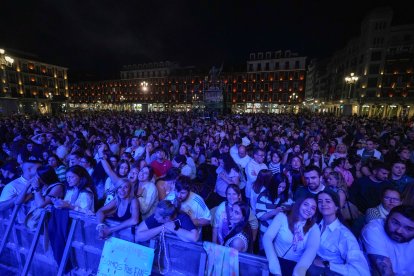 Concierto de Antonio José en la Plaza Mayor de Valladolid