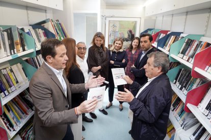 El presidente de la Diputación de Valladolid, Conrado Íscar, presenta las actividades que se va a realizar con motivo del 40 aniversario de los bibliobuses