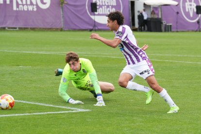 Una acción del Promesas - Burgos B en los Anexos.