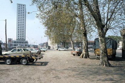 Vista de la plaza de Bartolomé antes de su urbanización en los años 80.