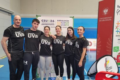 José Manuel Prieto, Joel Martín, Irene Rico, Sandra Atienza, Irene Mazariegos e Irene Carnicero, medalla en kárate.
