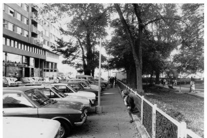 Aparcamientos de la plaza Poniente de los años 80