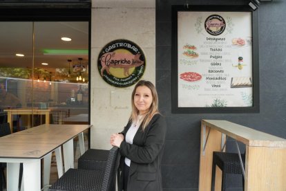Micaela Serea es la dueña del gastrobar Capricho Ibérico, en el número 4.