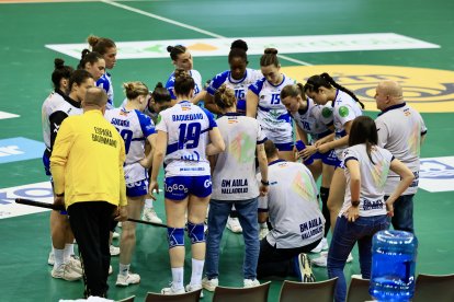 Una acción del Bera Bera - Aula de Copa de la Reina.