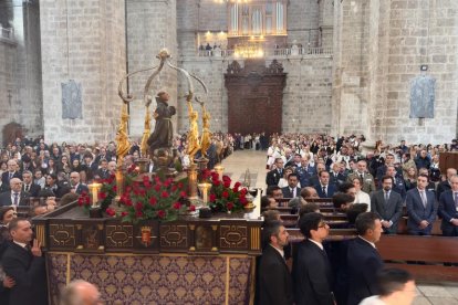 Ofrenda floral y procesión de San Pedro Regalado