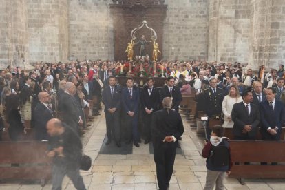 Ofrenda floral y procesión de San Pedro Regalado