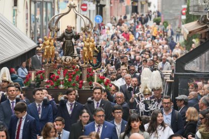 Ofrenda floral y procesión de San Pedro Regalado
