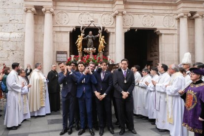 Ofrenda floral y procesión de San Pedro Regalado