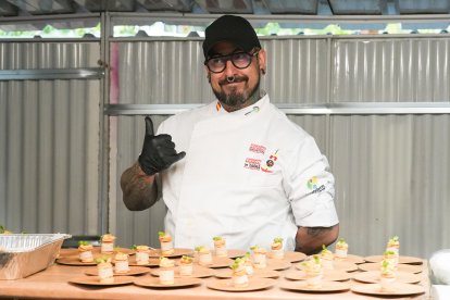 Cita gastronómica 'Vinos + Tapas' en la Acera de Recoletos de Valladolid.