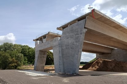 Obras de la autovía A-11 en los tramos comprendidos entre Tudela de Duero y Quintanilla de Arriba.