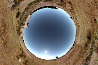 Imagen de ojo de pez de la localización para el eclipse solar en Villanueva de Duero