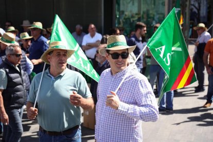Concentración y manifestación de las Opas para exigir apoyos para garantizar el futuro del campo.