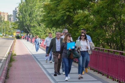 Puente Adolfo Suárez junto al paseo del Hospital Militar