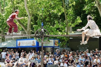 Función ‘Cosmicomics’, de Cirque Huiste