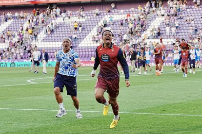 El Deportivo celebra el ascenso en Zorrilla.
