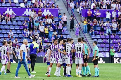 Una acción del real Valladolid 0-2 Deportivo en Zorrilla.