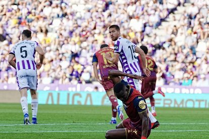 Una acción del real Valladolid 0-2 Deportivo en Zorrilla.
