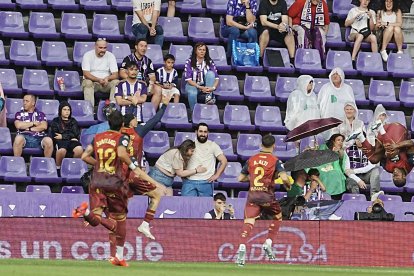 Una acción del real Valladolid 0-2 Deportivo en Zorrilla.