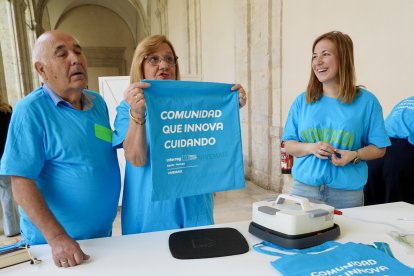 El proyecto Vivemais, coordinado por Fundación INTRAS, presenta en Valladolid la actividad intergeneracional ‘Cuidar innovando nos conecta al futuro’.