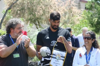 Los All Blacks Seven visitan el Centro Penitenciario de Villanubla.
