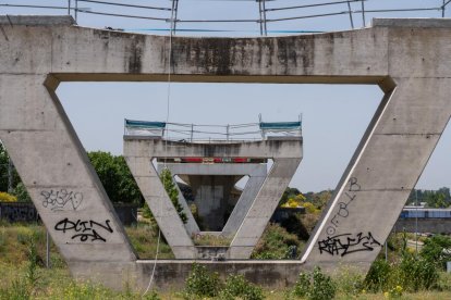 El viaducto de los tramposos de la variante de mercancías