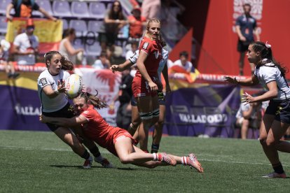 Canadá - España femenino en el SVNS Rugby Series en el Estadio José Zorrilla.