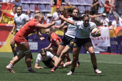 Canadá - España femenino en el SVNS Rugby Series en el Estadio José Zorrilla.